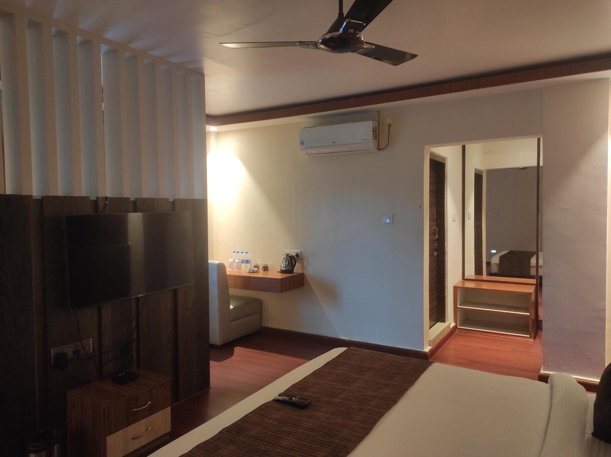 Hotel Obsidian Blue Itanagar Exterior photo
