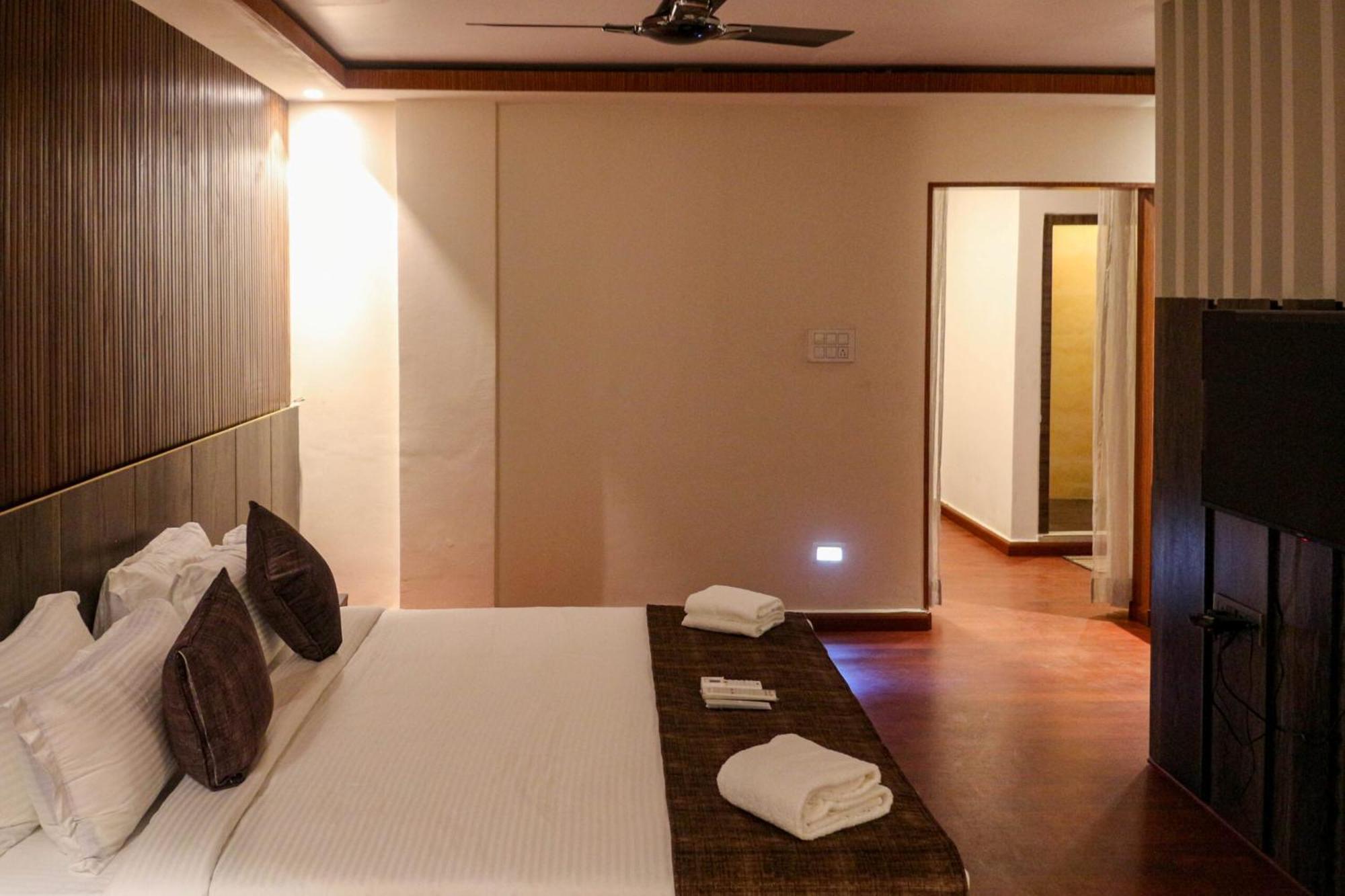 Hotel Obsidian Blue Itanagar Exterior photo