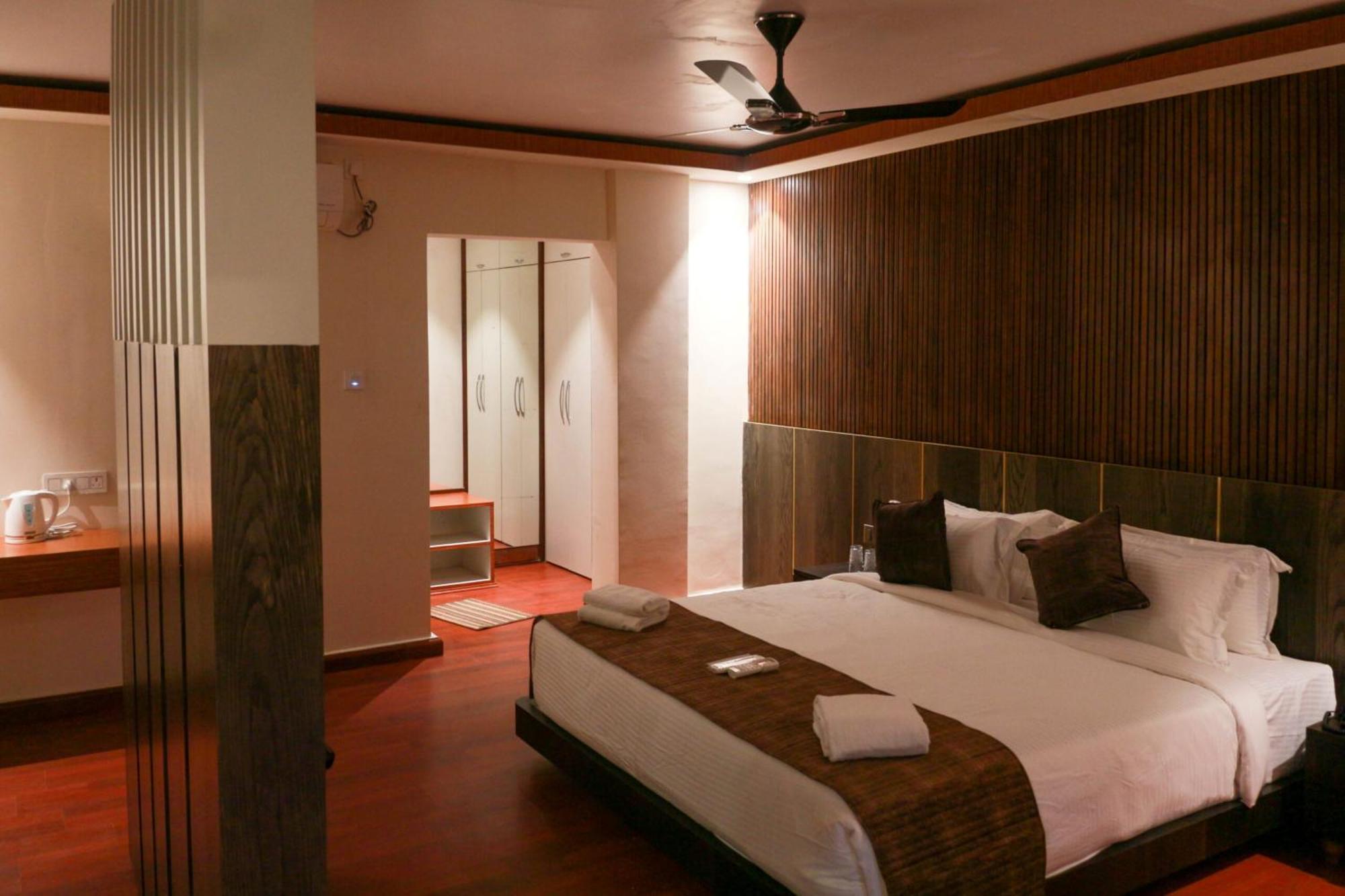 Hotel Obsidian Blue Itanagar Exterior photo
