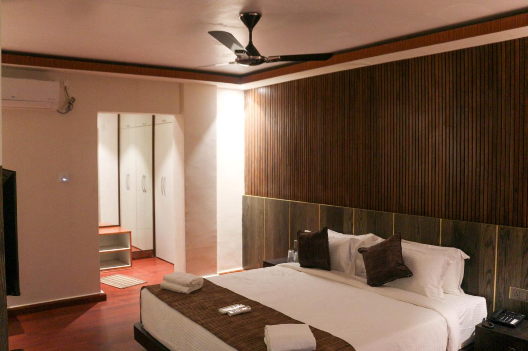 Hotel Obsidian Blue Itanagar Exterior photo